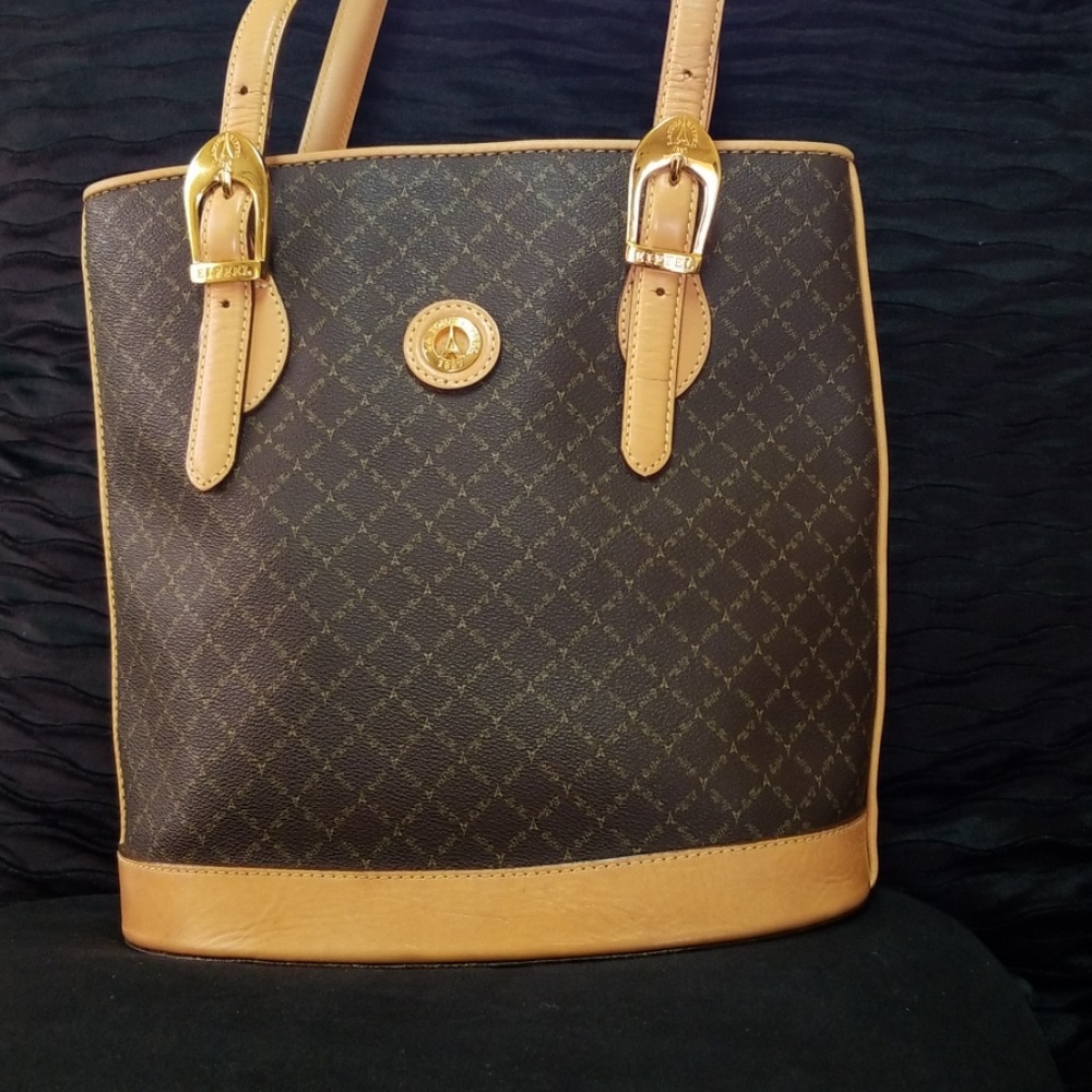 La Tour Eiffel Bucket Bag